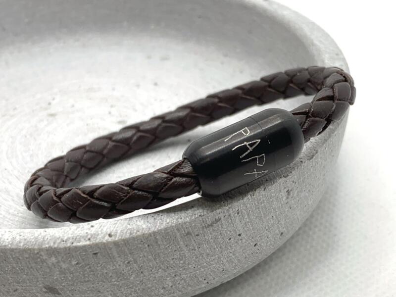 Geflochtenes Lederarmband Magnet Verschluss Gravur Papa Geschenkidee Mann