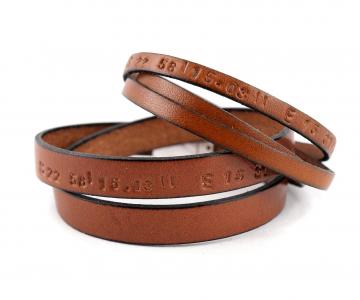 Paul der II. mit Paula die III Partnerarmband_Freundschaftsarmband dreifach mit Wunschtext braun mit Breitengrad