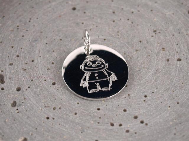 19mm Silber anhaenger mit individueller selbstgemalter Zeichnung