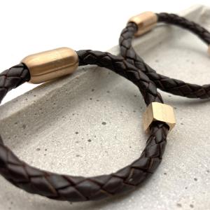Partnerset Lederarmband Luca mit Wuerfel, Rosegold, Individuelle Gravur