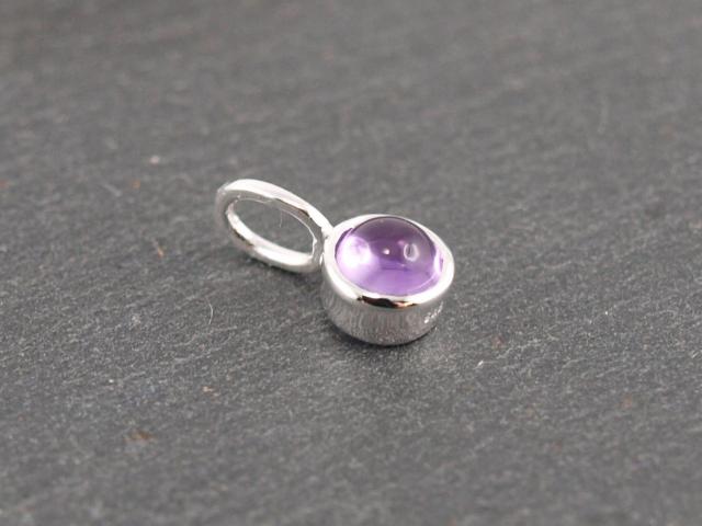 Amethyst, Februar, Geburtssteine, Edelsteine, kleiner Anhaenger fuer Kette oder Armband, die Geschenkidee