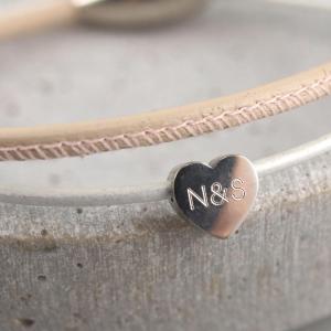 Lederarmband Tina mit Herz Gravur Option romantisches Geschenk