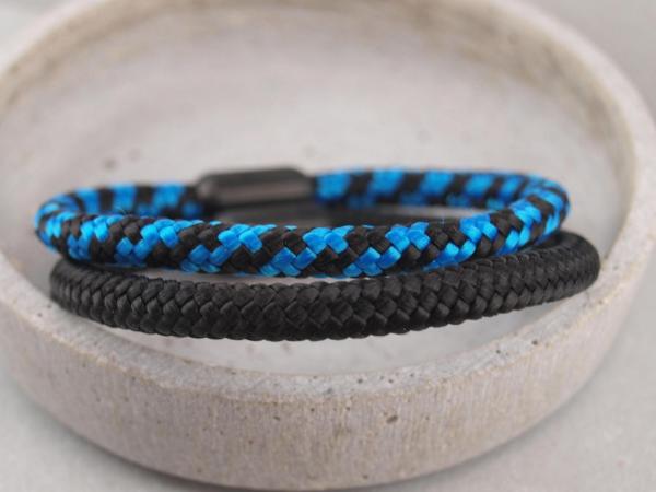 Ari Blackedition Segeltau Armband mit Gravur Option schwarz und royal