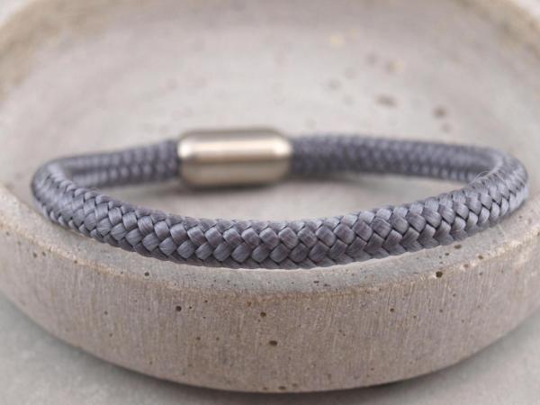 Segeltau Armband mit Gravur Option Geschenkidee fuer Mann dunkelgrau