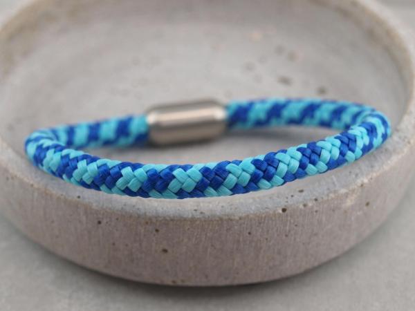 Segeltau Armband mit Gravur Option Geschenkidee fuer Mann hellblau