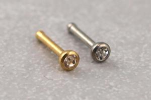 Nasenstecker aus Titan mit kleinem Zirkonstein Silber und Gold