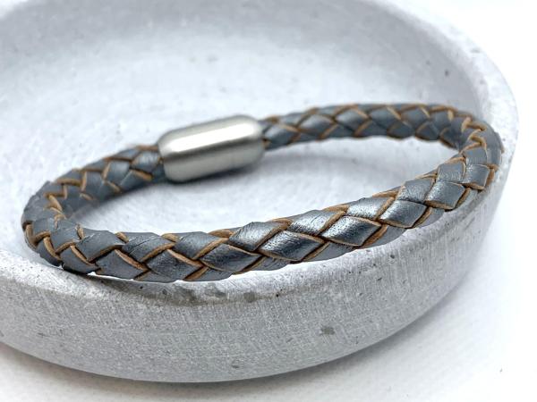 Lederarmband geflochten mit gravierbarem Magnet-Verschluss