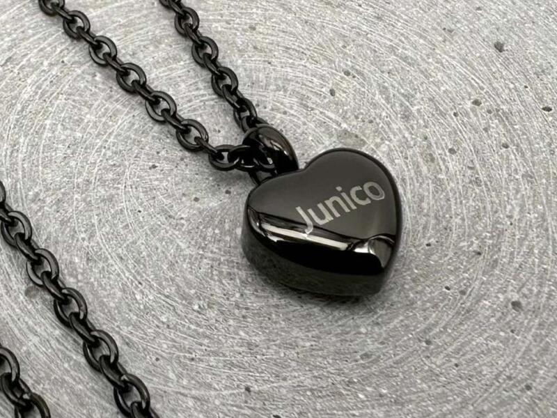 Ascheanhänger Herz mit Gravur gestalten