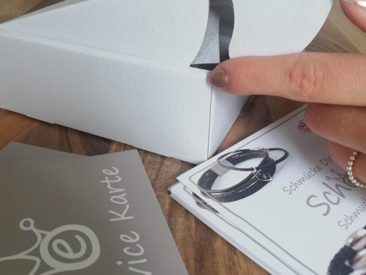 Lieferzeit und Versand, Schmuck mit Gravur, versandkostenfrei nach Deutschland und Österreich ab x EUR