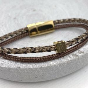 Armband aus Segeltau Mika mit kleinem goldenen Würfel, gravierbar, Geschenkidee