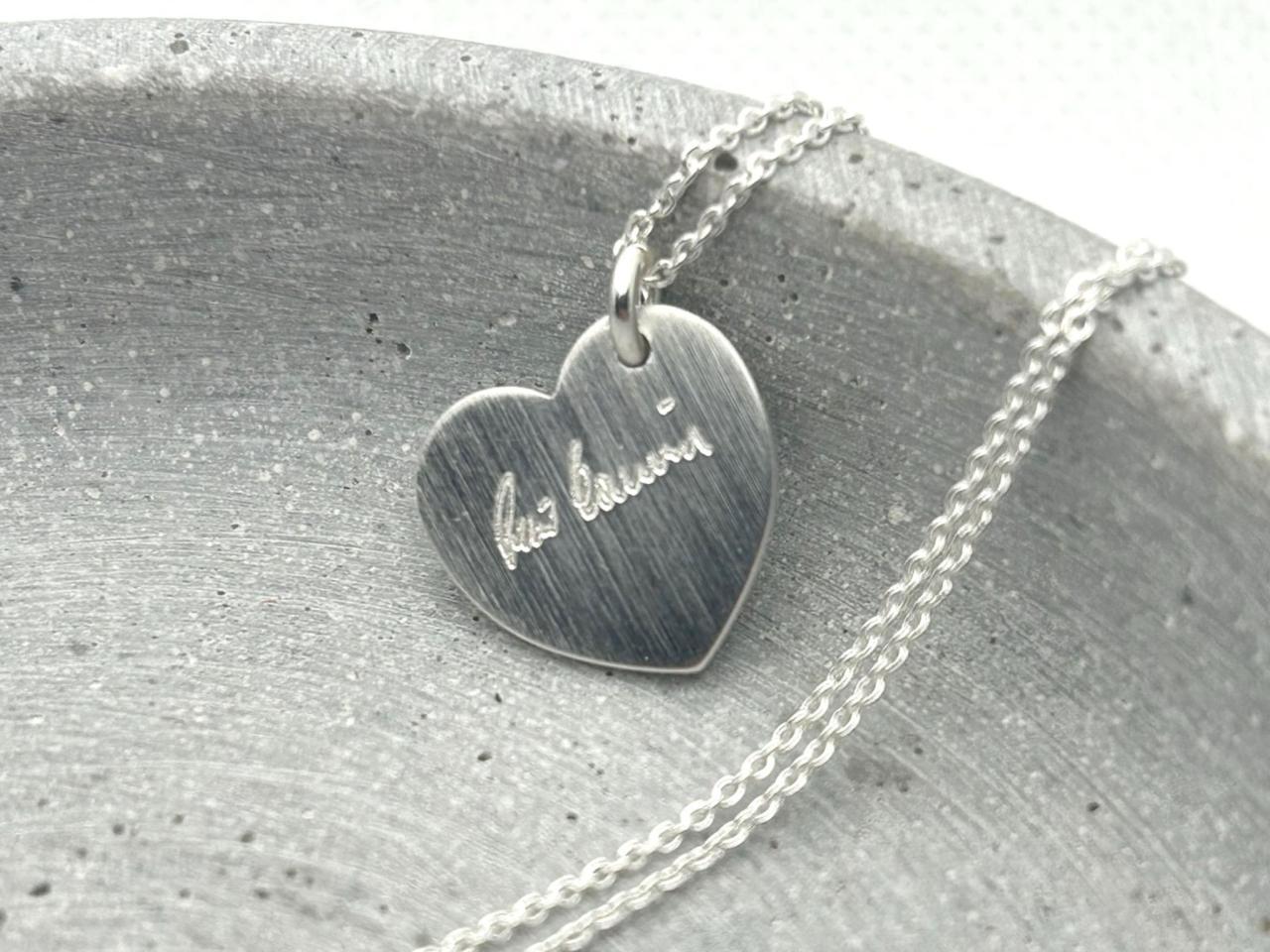 Wie Viel Kostet Eine Kette Mit Gravur Kette mit silbernem Herz Gravur Anhänger | Schöniglich