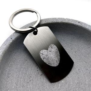 Schluesselanhaenger, Gravuranhaenger mit Fingerabdruck in Herzform, Edelstahl