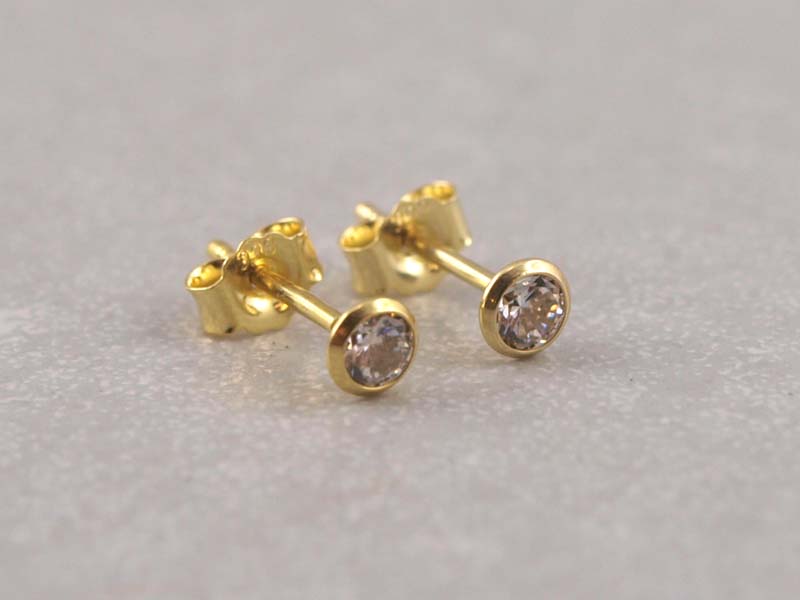 Echt goldene Ohrringe mit Zirkonia, 3,5 mm