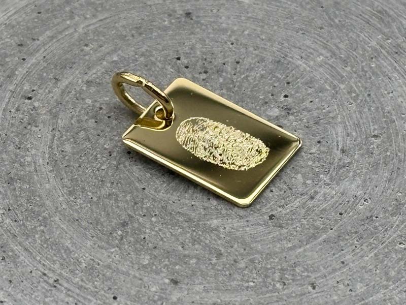 Echt Gold Anhänger groß, eckig mit Fingerabdruck Gravur