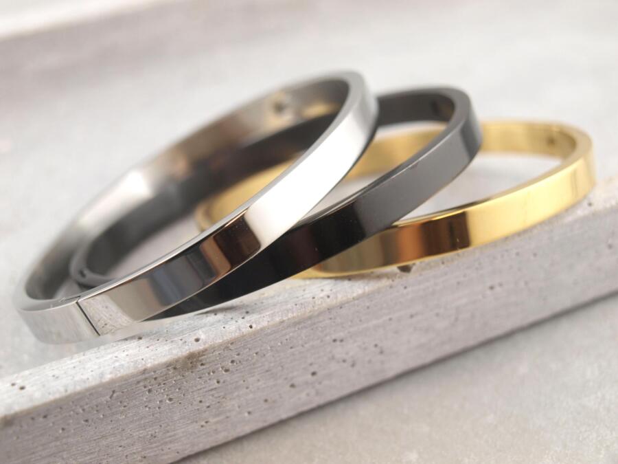 Armreif aus Chirurgenstahl, Scharnier mit Click. drei Farben