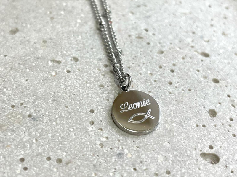 Kette aus Chirurgenstahl, hypoallergen, Fischgravur, Konfirmation, Kommunion, Taufkette