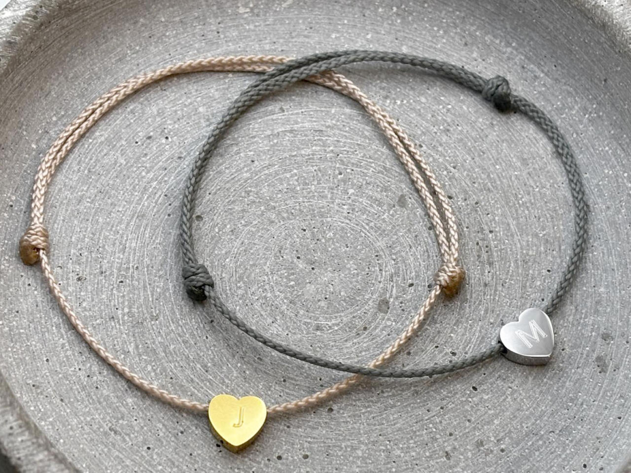 Freundschaftsarmband mit Herz, Partnerarmband aus Segeltau, Herzperle mit Gravur