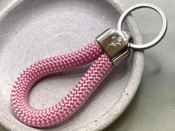 Schlüsselanhänger mit Geburtsblume, Strauß mit Geburtsblume, Gravur, Segeltau