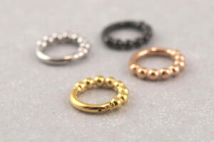Piercing, Ohrpiercing, Clicker, Creole, Helix, Tragus, Kügelchen