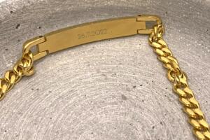 Männer Armband Gold mit Gravur, Herrenarmband in Gold mit Gravur,Titan Panzer Armband Gold, Gravur auf der Innenseite, Datum, Geschenkidee