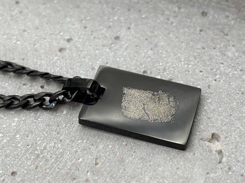 Fingerabdruck Kette Schwarz, Herrenkette mit Gravur