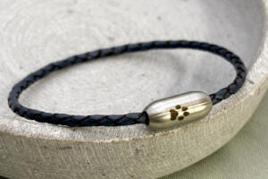 Lederarmband mit Gravur Hundepfote, Armband Hundepfote, Lederarmband mit Pfote