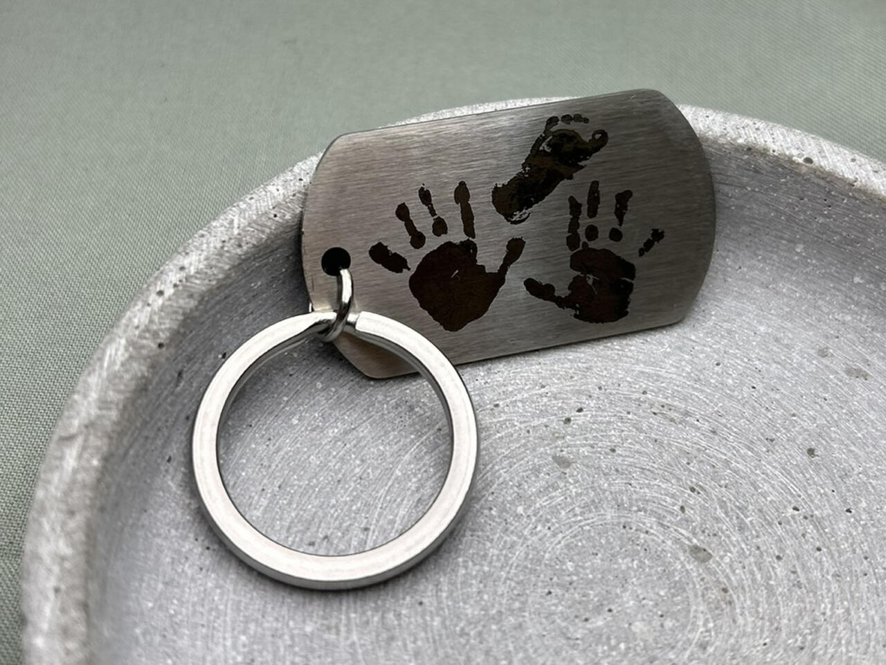Schlüsselanhänger mit Abdrücken der Kinder, Lasergravur Kinder Anhänger, Geschenk Vatertag, Geschenk für Opa, Geschenk für Papa