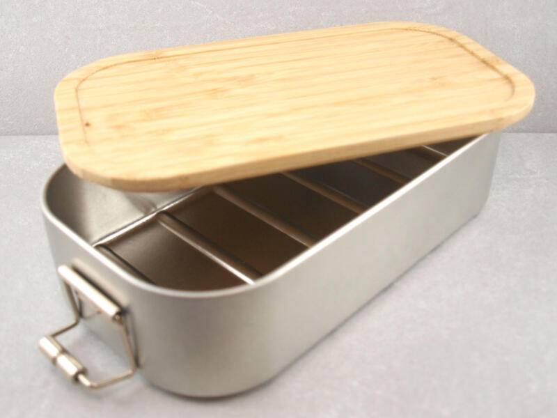 Brotdose mit personalisierung, merchandising schule, nachhaltig, werbeartikel, bambus, snackbox, gravur auf deckel