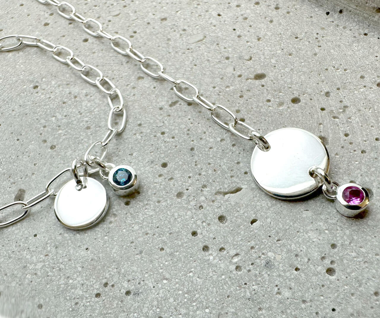 Einschulungsgeschenk Kette mit Gravur und buntem Geburtsstein
