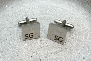 Manschettenknöpfe mit Gravur, Initialen auf Manschettenknöpfen, hochwertiges Mitarbeitergeschenk, Männergeschenk, Jubiläum, edle Accessoires für Männer