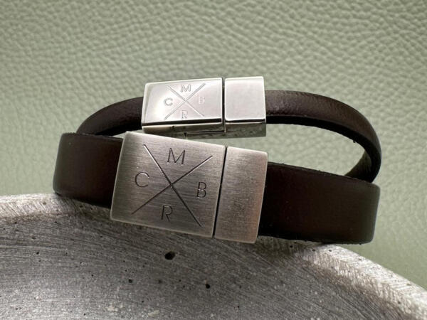 Partnerarmband, Freundschaftsarmband mit Gravur, Kreuzgravur auf Verschluss, Armband für Paare