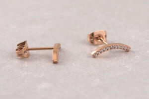 Titan Ohrringe Bogen, Strassbogen Ohrstecker, Titan Ohrstecker Allergiker, Nickelfreier Schmuck, nickelfrei