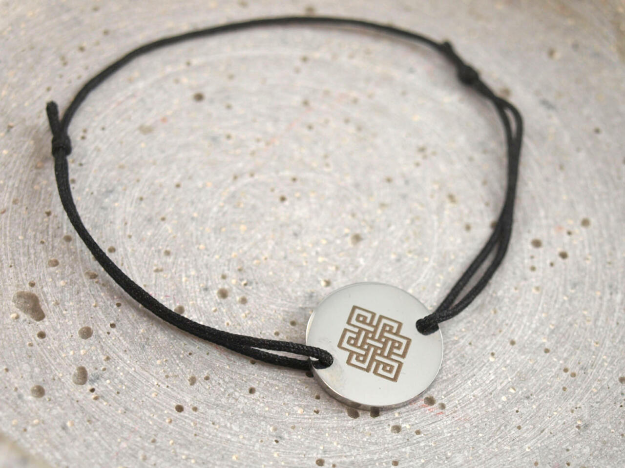 Armband mit Gravurplättchen Edelstahl, drei Farben