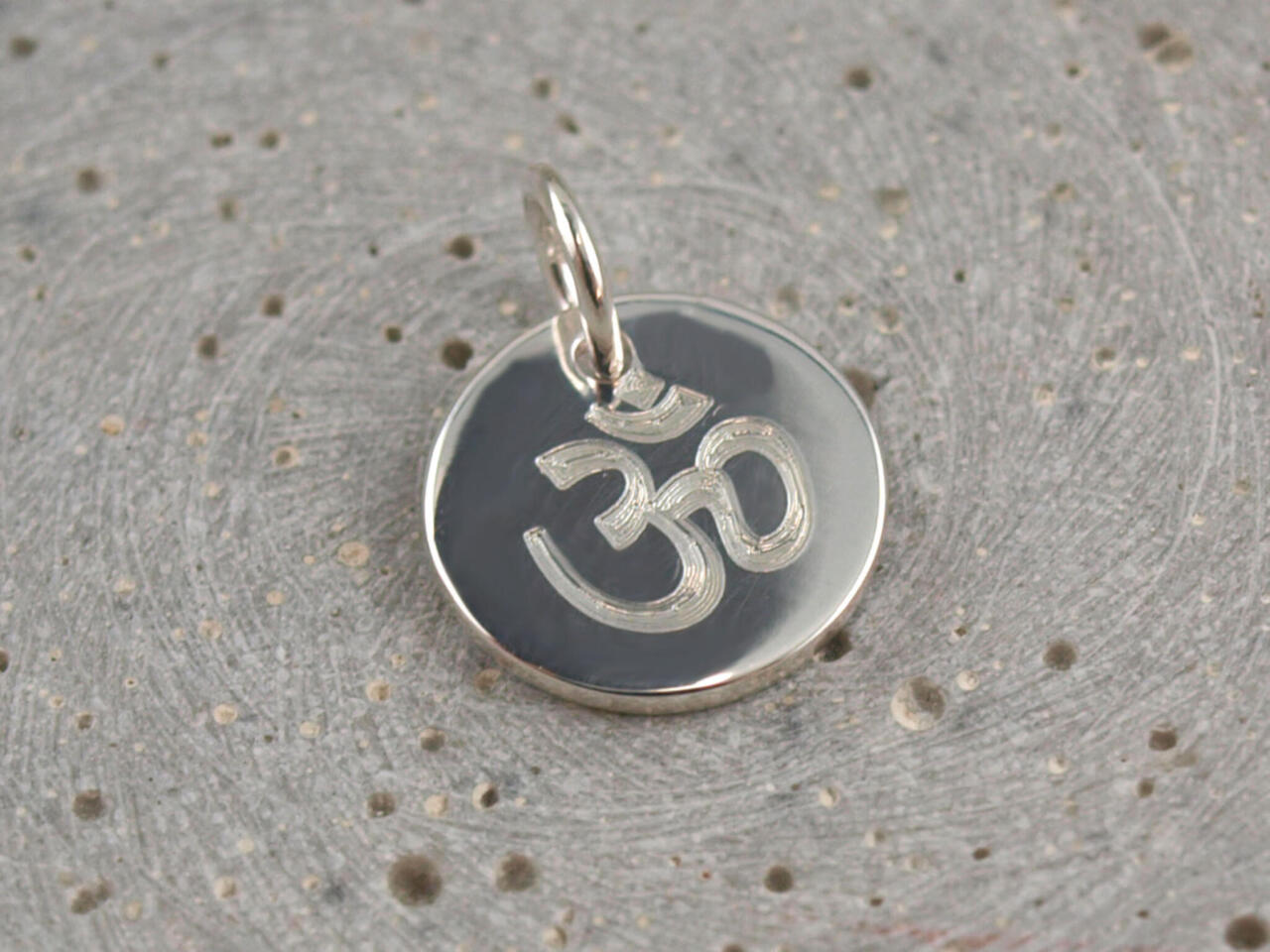 Buddha Schmuck, Symbol, Gravur, Yoga Schmuck, buddhistische Symbole, Om Zeichen