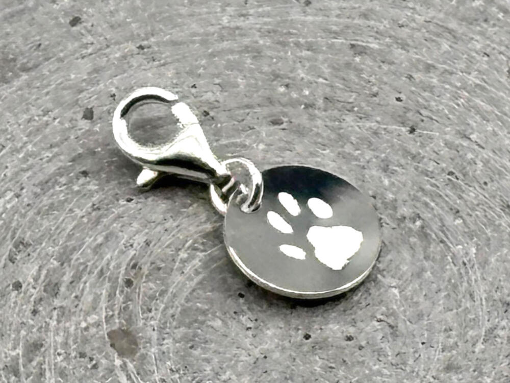 Charm mit Pfotenabdruck, Katzenpfote Anhänger Silber