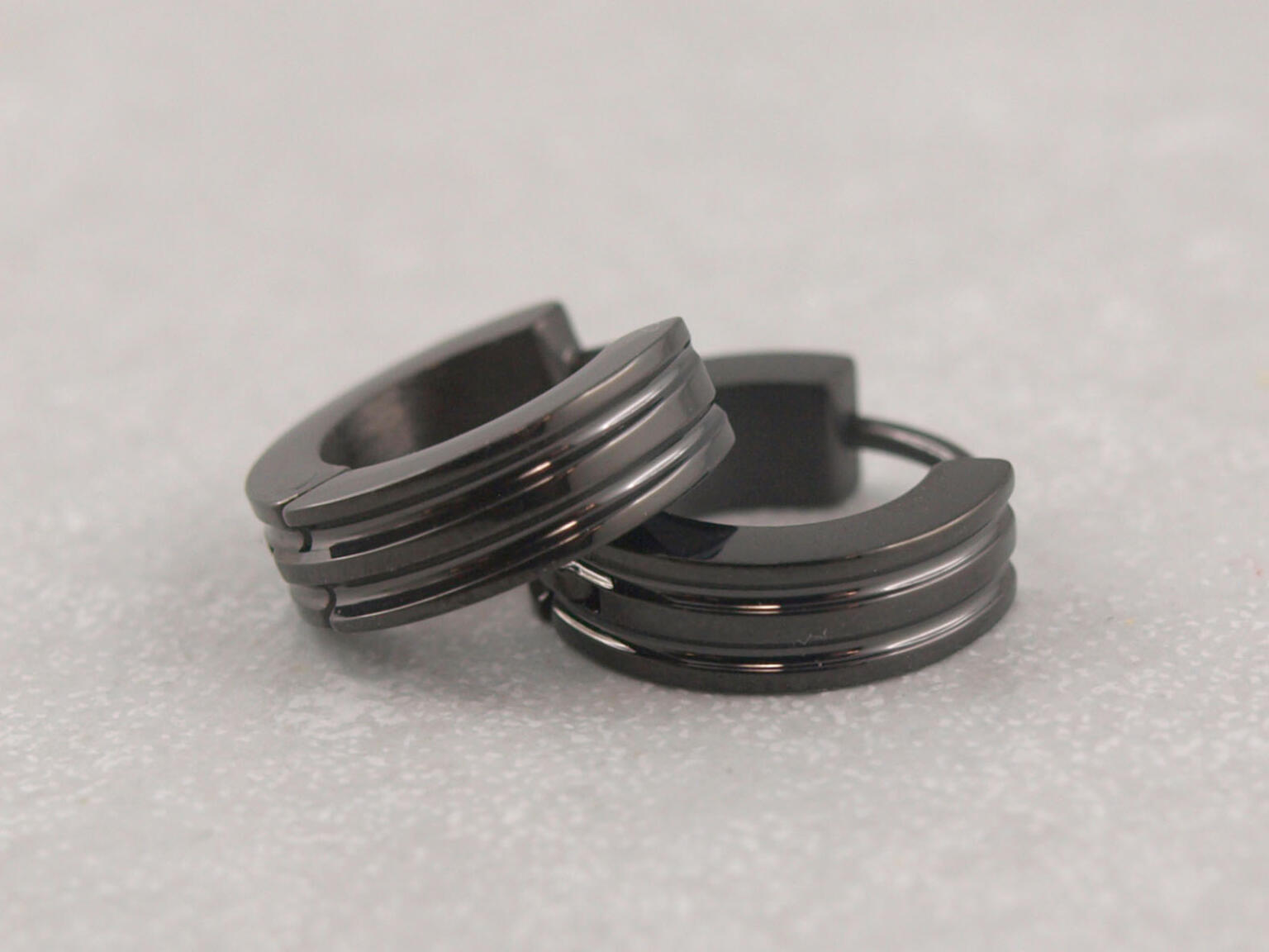 Edelstahl Creolen Schwarz - 2 Paar Ohrringe Für Herren & Damen