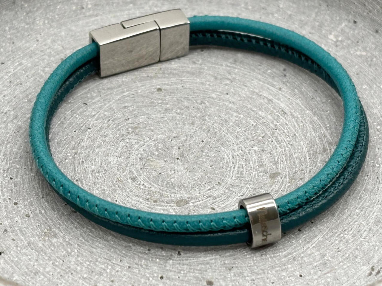 Armband mit Schiebeperle Salbei, Nappaleder Armband Damen, Armband Kinder mit Perle