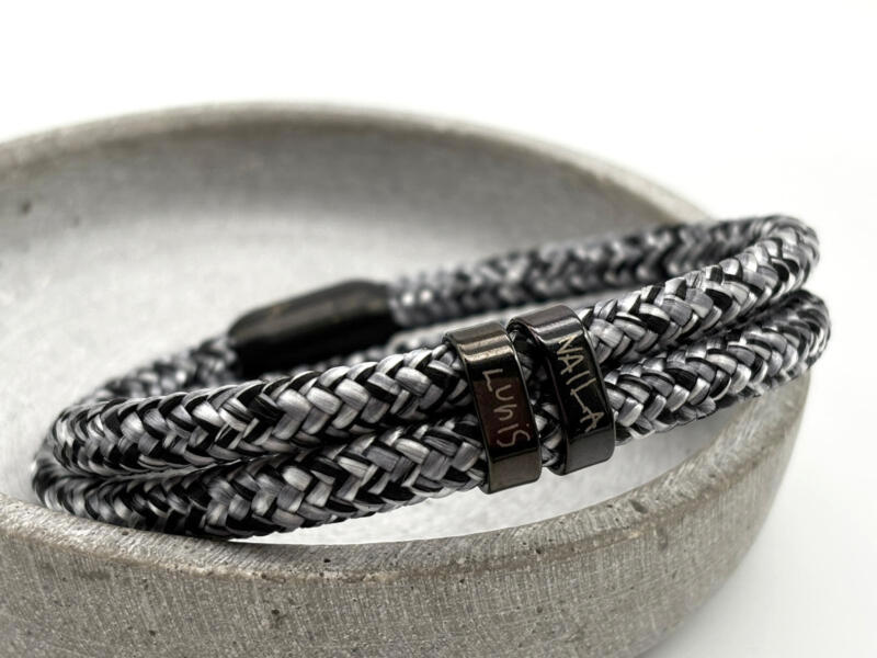 Segeltauarmband mit Schiebeperle zweifach gewickelt, individuelle Gravur Handschrift Kinder
