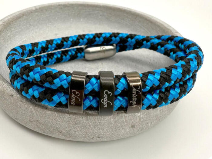 Segeltauarmband mit gravierter Perle, Slider gravur, zweifach gewickeltes Armband aus Segeltaz