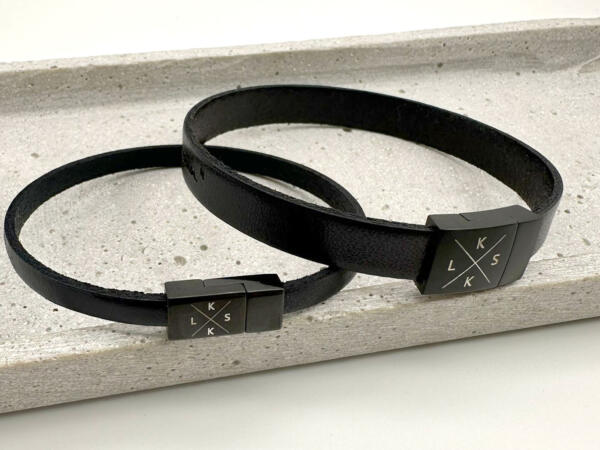Partnerarmband mit Kreuzgravur, Armband für Paare
