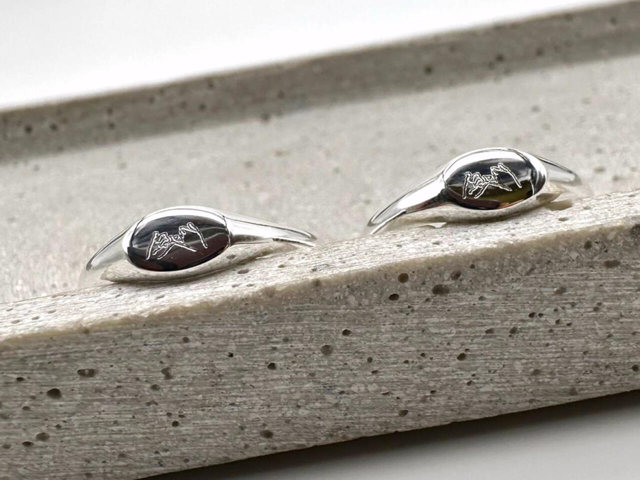 Ring mit individueller Gravur, Fingerschwur, Freundschaftsring