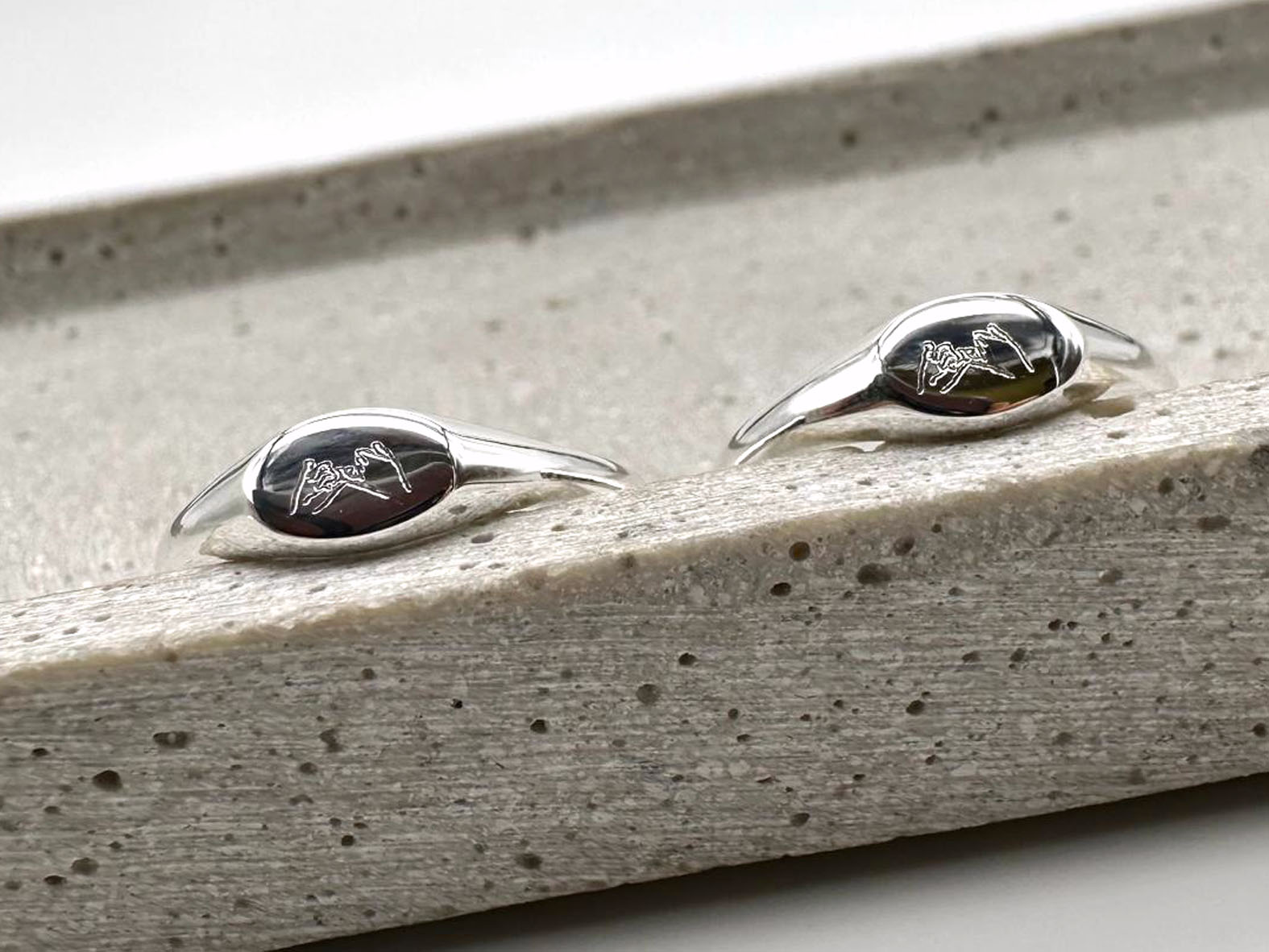 Ring mit individueller Gravur, Fingerschwur, Freundschaftsring