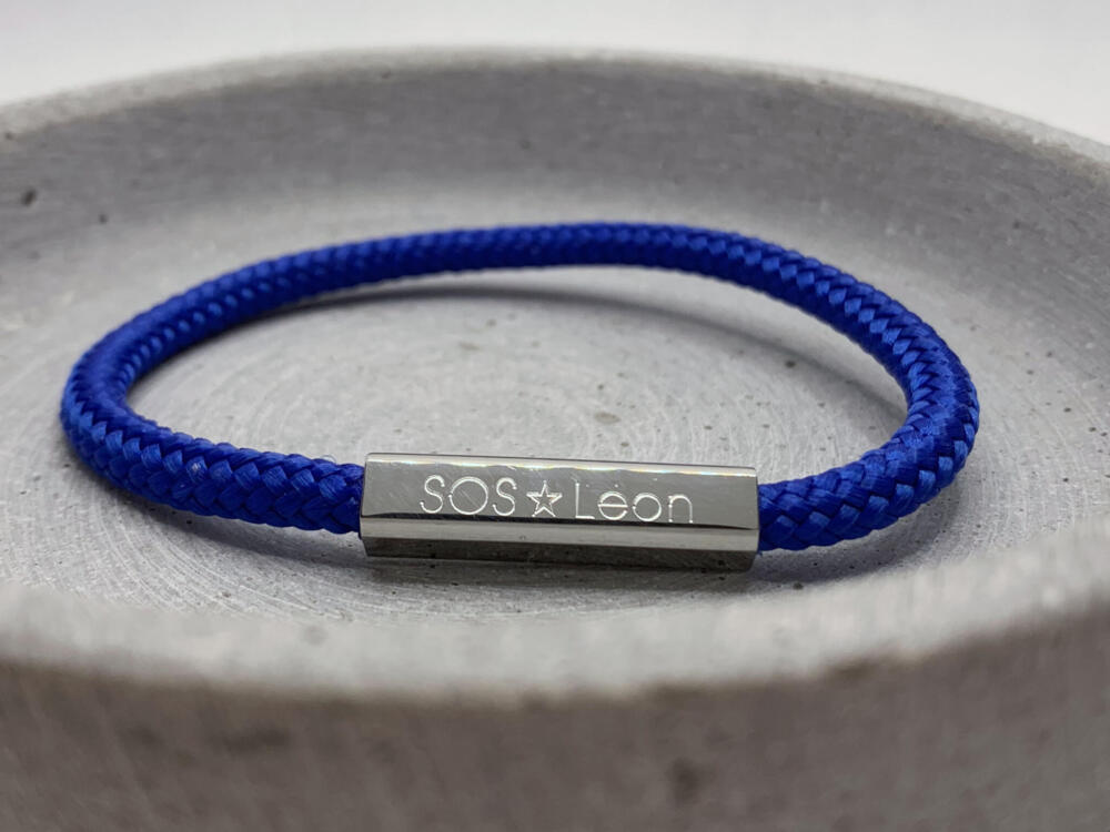 SOS-Armband mit Stegverschluss, Gravur-Option auf vier Seiten, Segeltau