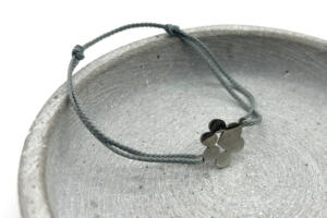 Schiebeknoten Armband mit Pfote, gravierbarer Pfotenanhänger