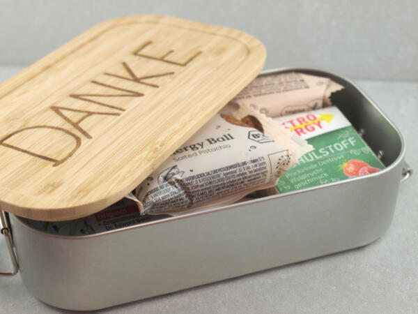 Brotdose mit Bambusdeckel, gravierbar mit Unterschriften, Verpackungsidee