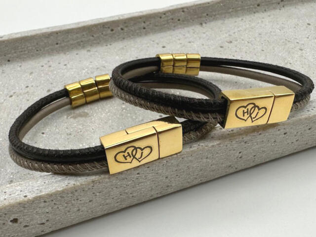 Partnerarmband mit Gravur, Lederarmband für Paare mit goldenem Verschluss
