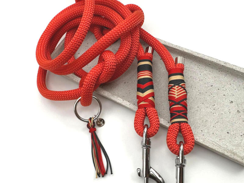 Cityleine handgefertigt mit individuellem Muster, Farbe Rot