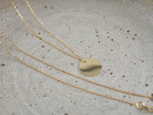 Kette mit Gravuranhänger Echt Gold, 42-45 Länge