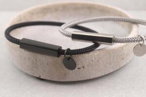 Armband aus Edelstahl mit gravierbarem Verschluss und Gravur anhänger 10 mm