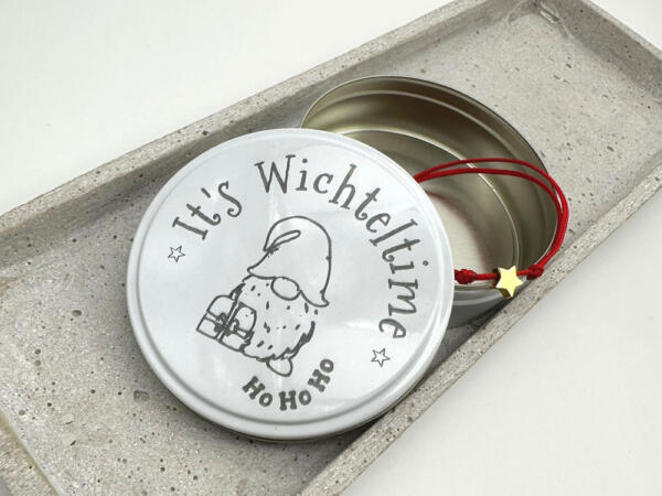 Wichtelgeschenk mit Schmuckstück, Dose mit Gravur
